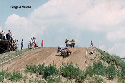 moto004.jpg (29327 bytes)